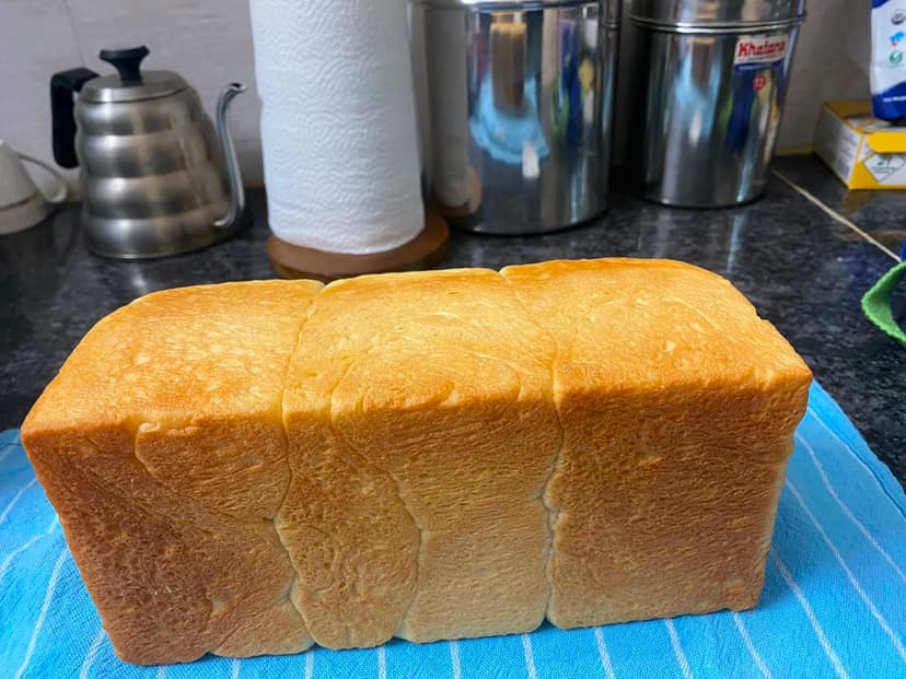 Shokupan (Tangzhong Milk Bread)